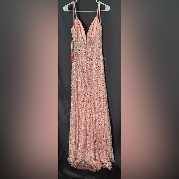 Flawed Mac Duggal 68175 NWT Pink Embellished Plunge Neck Sleeveless Trumpet Gown - Picture 6 of 11
